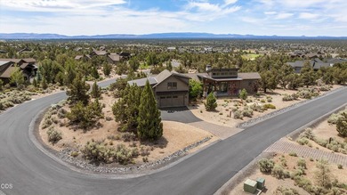 Stunning Northwest Modern masterpiece on a prime corner lot! - photo 29