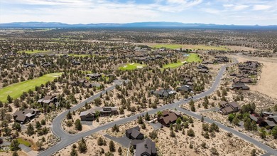 Stunning Northwest Modern masterpiece on a prime corner lot! - photo 32
