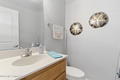 Just 0.6 miles from the beach, this beautifully positioned condo - photo 11