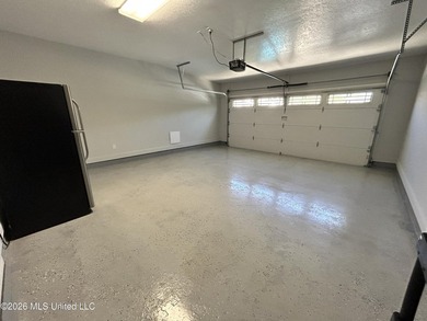 Just 0.6 miles from the beach, this beautifully positioned condo - photo 30
