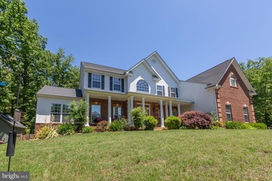 Welcome to an exceptional luxury retreat tucked away on over 4 - photo 2