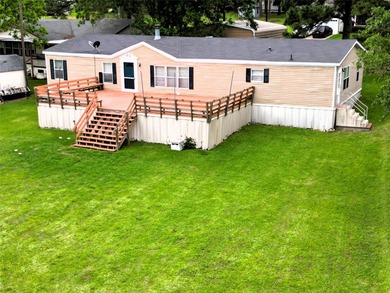 Million Dollar View for Under $300K! Enjoy 90 feet of open water - photo 3
