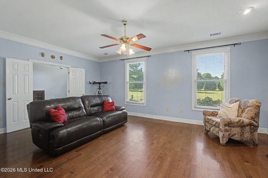 3 ACRES*INGROUND SALTWATER POOL*3 BEDROOM DETACHED APARTMENT * - photo 8