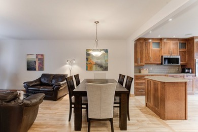 Ce triplex impeccable, entretenu avec le plus grand soin au fil - photo 8