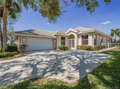 (private lake, pond, creek) Home For Sale in Palm City Florida
