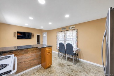 Welcome to this beautifully maintained 2-bedroom, 1-bath mobile - photo 13