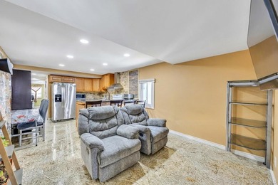 Welcome to this beautifully maintained 2-bedroom, 1-bath mobile - photo 15
