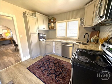 Updated Mid-Century Modern on the Westside. This 3 bed/2bath