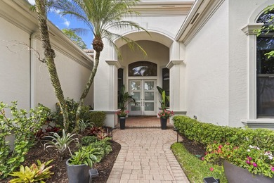 Welcome to this exceptional lakefront residence in the - photo 3