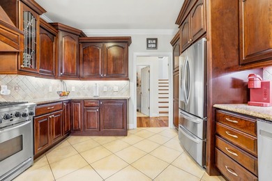Welcome to luxury coastal living in the highly sought-after - photo 14