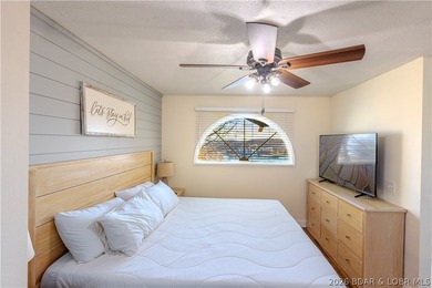 This beautifully updated 2-bdrm, 1.5-bath condo at Steeple Ridge - photo 16
