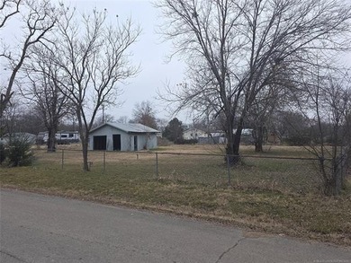 Arkansas River Lot For Sale in Haskell Oklahoma