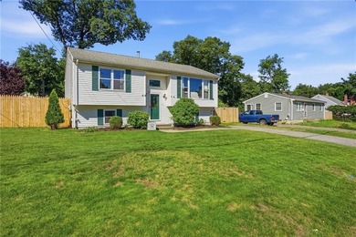 Welcome to this bright and inviting home in Warwick's desirable - photo 23