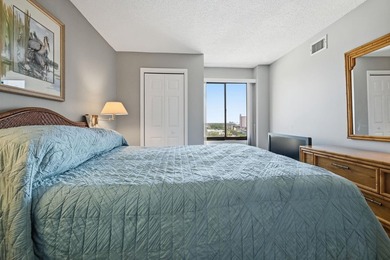 Fully renovated one-bedroom, one-bathroom condo in the Atlantis - photo 25
