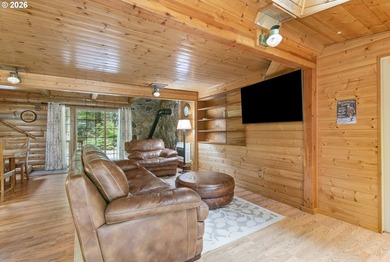 Escape to the mountains and enjoy everything Northwoods has to - photo 5