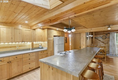 Escape to the mountains and enjoy everything Northwoods has to - photo 7