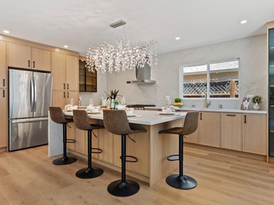 Exceptional Rose Garden property offering 5 bedrooms and 4 full - photo 28