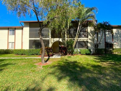 Spacious 2 BR / 2 Bath unit, in all age gated community. Lease - photo 1