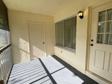 Spacious 2 BR / 2 Bath unit, in all age gated community. Lease - photo 4