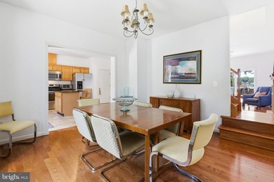 Welcome to a waterfront retreat where timeless coastal living - photo 9