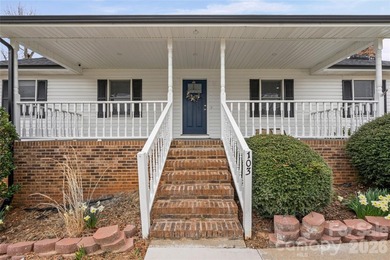 Welcome to luxury living in the highly sought-after Woodbridge - photo 7
