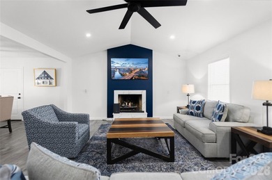 Welcome to luxury living in the highly sought-after Woodbridge - photo 9