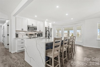Welcome to luxury living in the highly sought-after Woodbridge - photo 10