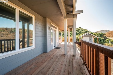 Immaculate Coastal Home on Vesta Street, Bandon, Oregon2,600+ Sq - photo 6