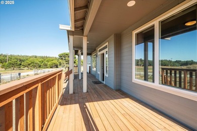 Immaculate Coastal Home on Vesta Street, Bandon, Oregon2,600+ Sq - photo 7
