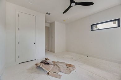 Showings BY APPT ONLY. Contact Listing Agent to schedule. Nearly - photo 18