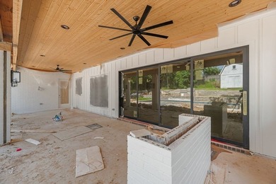 Showings BY APPT ONLY. Contact Listing Agent to schedule. Nearly - photo 27