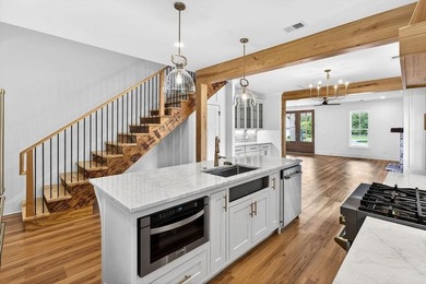 It is an honor to present this exceptional custom-built cottage - photo 32