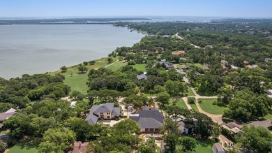 Showings BY APPT ONLY. Contact Listing Agent to schedule. Nearly - photo 32