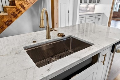 It is an honor to present this exceptional custom-built cottage - photo 34