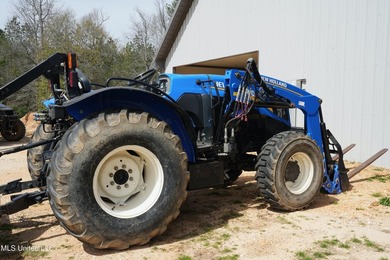 This turnkey modern Poultry Breeder Egg built in 2017 has - photo 36
