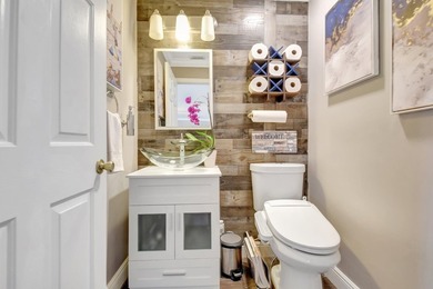 Discover this 2-story, 4-bed, 2.5-bath home w/ 2-car garage - photo 38