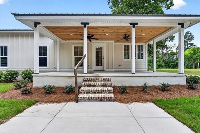 It is an honor to present this exceptional custom-built cottage - photo 39