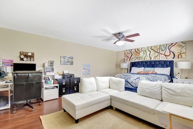 Discover this 2-story, 4-bed, 2.5-bath home w/ 2-car garage - photo 44