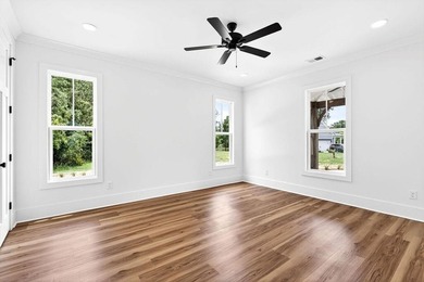 It is an honor to present this exceptional custom-built cottage - photo 46