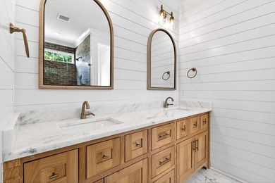 It is an honor to present this exceptional custom-built cottage - photo 48