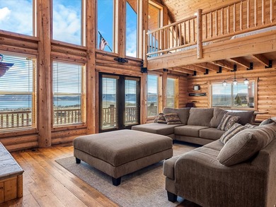 Custom log home nestled at the end of a quiet Cul-de-sac on two - photo 8