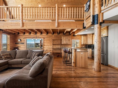 Custom log home nestled at the end of a quiet Cul-de-sac on two - photo 10