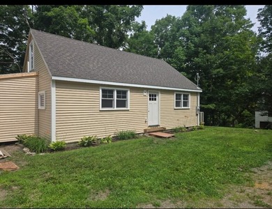 Charming Home in the Quaint Town of Freedom Nestled on a quiet - photo 4