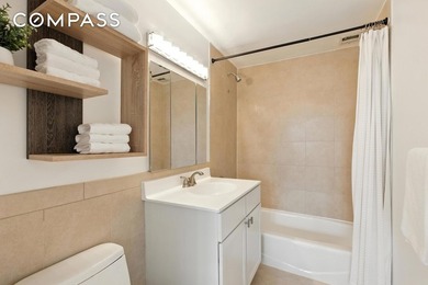 Welcome to this beautifully renovated 2-bedroom, 2-bathroom home - photo 5