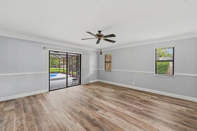 Beautifully updated 3-bedroom, 2-bath home with a 2-car garage - photo 7
