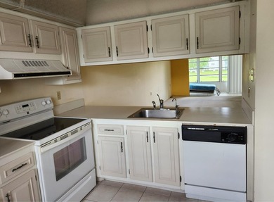 Wynmoor awaits! Grab your opportunity to own a condo in one of - photo 5