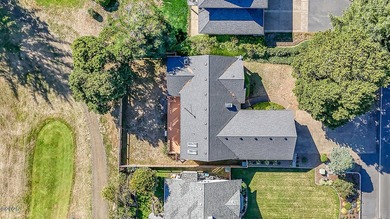 Single Level Home on the Golf Course. Relax and enjoy the views - photo 29