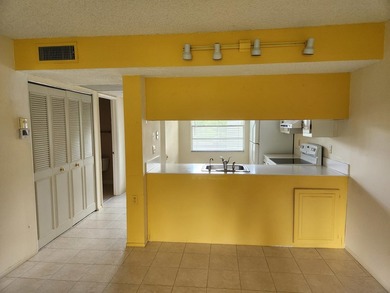 Wynmoor awaits! Grab your opportunity to own a condo in one of - photo 10