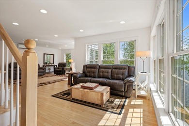Exceptional year-round waterfront property on the crystal-clear - photo 14