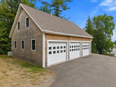 Exceptional year-round waterfront property on the crystal-clear - photo 53